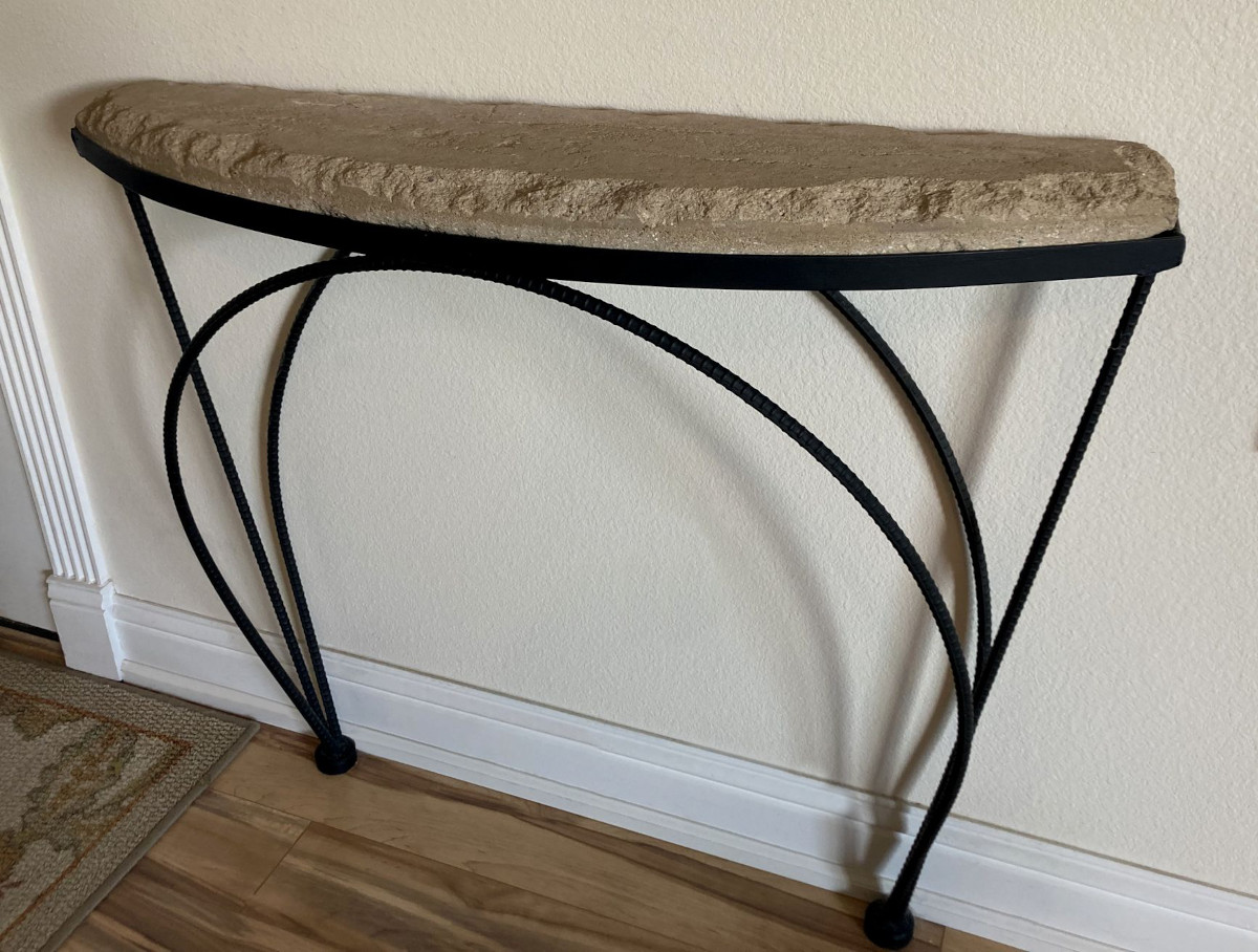 Concrete Table Curved - M2 CustomWorks