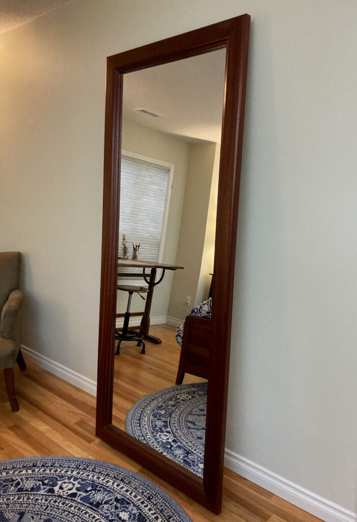 Standing Mirror M2 CustomWorks